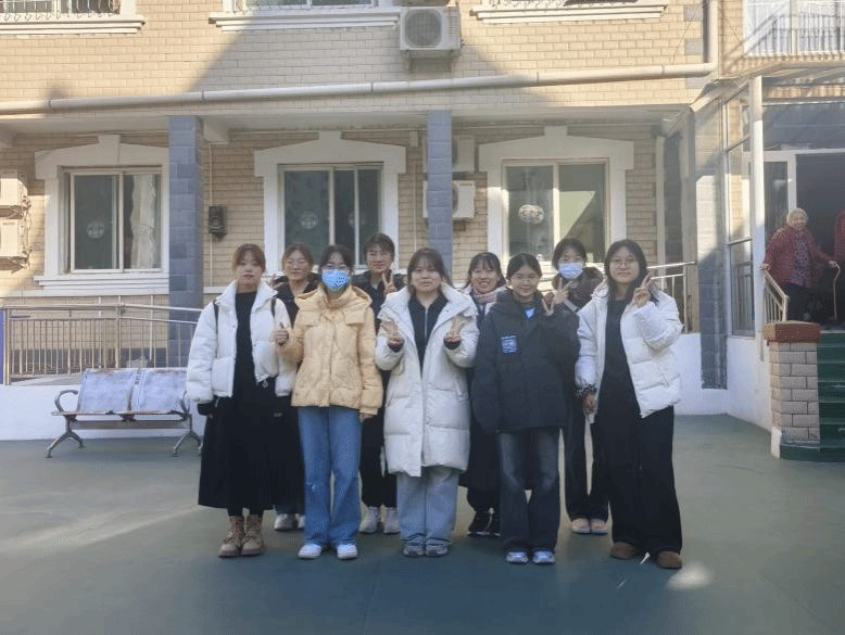 太阳集团电子游戏官网于阳光福缘老年公寓开展阳光助老活动
